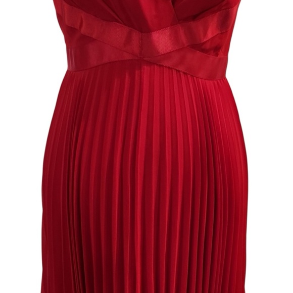 NWT White House Black Market RED PLEATED SLEEVELESS DRESS Cocktail Wedding 8 - Picture 7 of 10